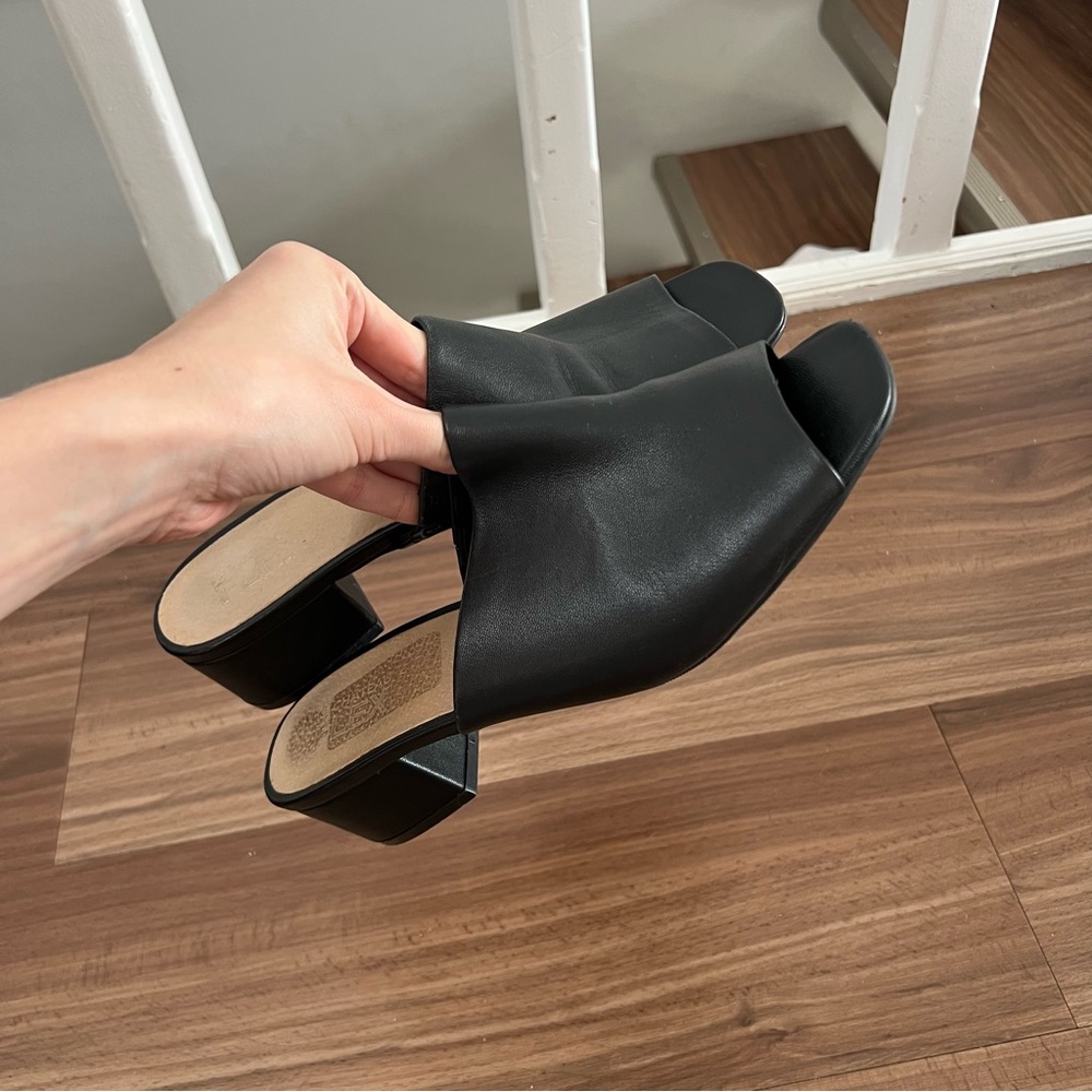 Chateau Black Women's Leather Mules